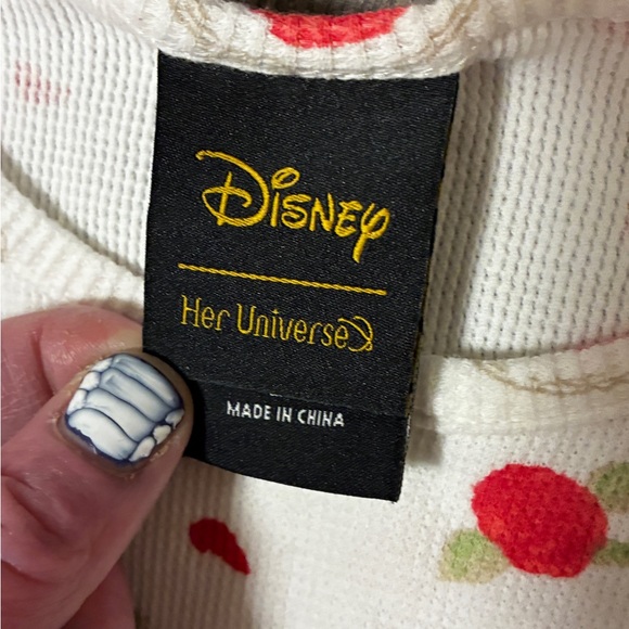 Disney's Her Universe Thermal Long-Sleeve Size Large - Picture 4 of 5